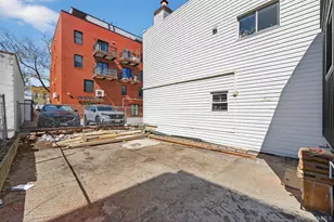 52 28th Ave, Brooklyn, NY 11214 - Photo 10