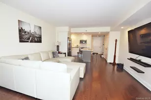 111 Cherry Valley Ave, Garden City, NY 11530 - Photo 8