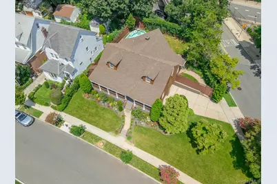 14645 13th Avenue, Whitestone, NY 11357 - Photo 32