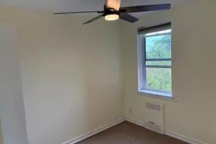 30 Catheral Ave, Hempstead, NY 11550 - Photo 12