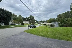 129 Salem Rd, Fishkill, NY 12524 - Photo 4