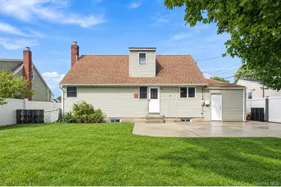 15 Scholl Drive, Farmingdale, NY 11735 - Photo 24