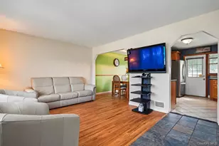 15 Scholl Dr, Farmingdale, NY 11735 - Photo 10