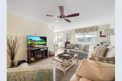 461 Sierra Vista Lane, Valley Cottage, NY 10989 - Photo 16