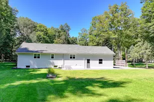 34 Van Buskirk Rd, Saugerties, NY 12477 - Photo 4
