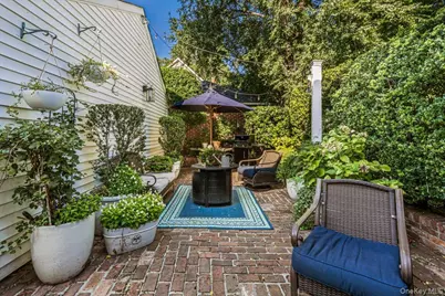 5 Ash Street, Floral Park, NY 11001 - Photo 28