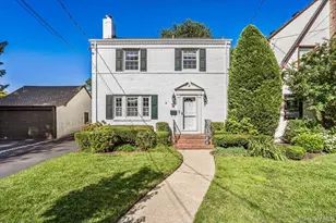 5 Ash St, Floral Park, NY 11001 - Photo 1
