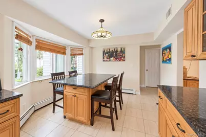 38 Waterford Drive, Wheatley Heights, NY 11798 - Photo 14