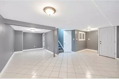 38 Waterford Drive, Wheatley Heights, NY 11798 - Photo 26