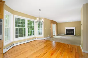 76 Rockledge Dr, Pleasant Valley, NY 12569 - Photo 8