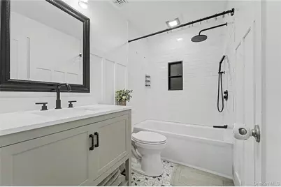 410 10th Street, West Babylon, NY 11704 - Photo 12