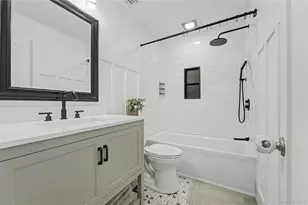 410 10th St, West Babylon, NY 11704 - Photo 12