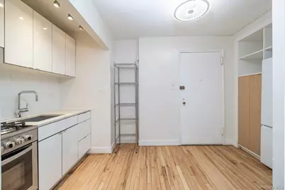 4601 39th Avenue #311, Sunnyside, NY 11104 - Photo 4