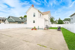 166 Church St, Freeport, NY 11520 - Photo 22