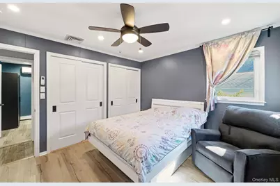 90 Conklin Street, Farmingdale, NY 11735 - Photo 12