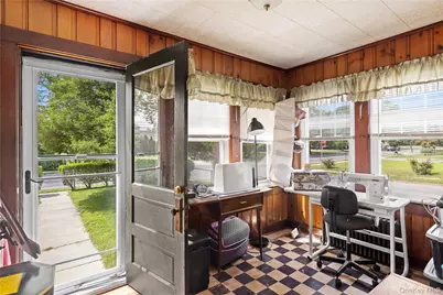 992 Roanoke Avenue, Riverhead, NY 11901 - Photo 18