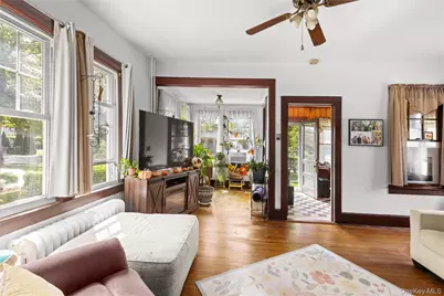 992 Roanoke Avenue, Riverhead, NY 11901 - Photo 8