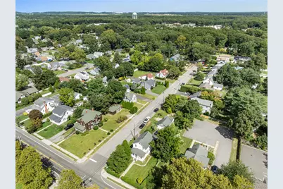 992 Roanoke Avenue, Riverhead, NY 11901 - Photo 24