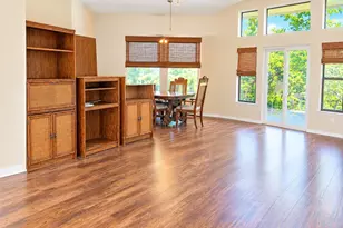 506 Alden Ct N, Saint James, NY 11780 - Photo 2