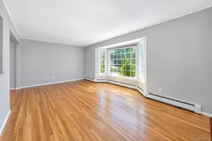 1 Azealia Ct, Commack, NY 11725 - Photo 8