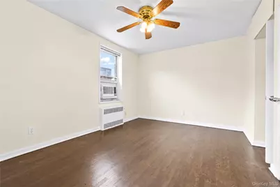 27-10 Parsons Boulevard #2F, Flushing, NY 11354 - Photo 12