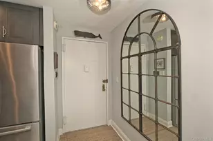 370 W Broadway, Long Beach, NY 11561 - Photo 6