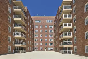 370 W Broadway, Long Beach, NY 11561 - Photo 24