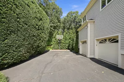 32 Buckout Road, West Harrison, NY 10604 - Photo 36
