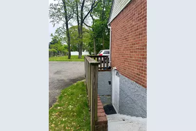 224 Park Avenue, Roosevelt, NY 11575 - Photo 6