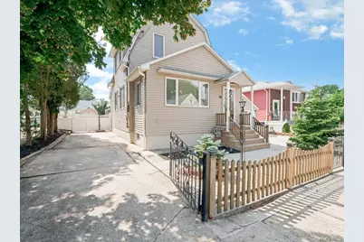 66 Fairmount Street, Valley Stream, NY 11580 - Photo 2