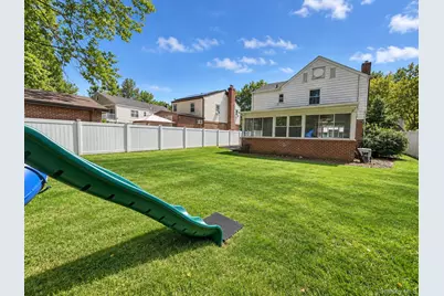 21757 77th Avenue, Oakland Gardens, NY 11364 - Photo 22