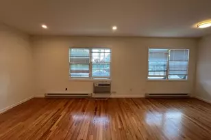 165 Manorhaven Blvd, Port Washington, NY 11050 - Photo 4