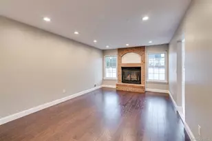 102 Glen Wy, Syosset, NY 11791 - Photo 8