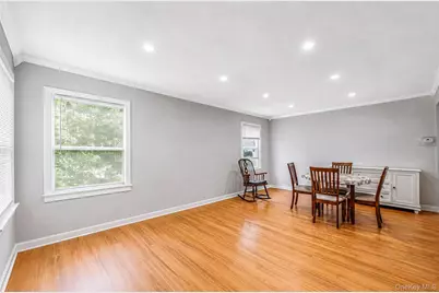 26903 Union Turnpike, New York, NY 11040 - Photo 18