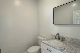 7807 Shore Rd, Port Washington, NY 11050 - Photo 6