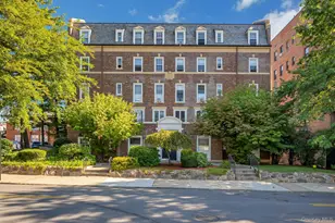 208 Centre Ave, New Rochelle, NY 10805 - Photo 2