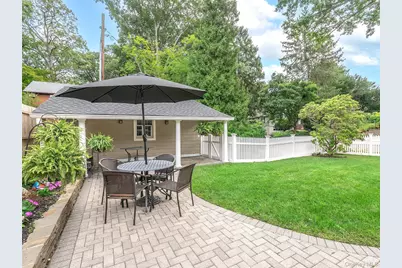 30 Waverly Street, Glen Head, NY 11545 - Photo 8
