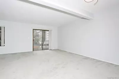 161 Treetop Circle #161, Nanuet, NY 10954 - Photo 10