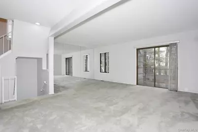 161 Treetop Circle #161, Nanuet, NY 10954 - Photo 6
