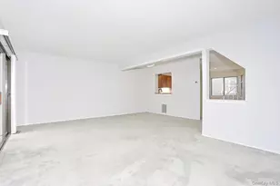 161 Treetop Cir, Nanuet, NY 10954 - Photo 8