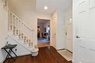 16 Birch Hill Rd, Great Neck, NY 11020 - Photo 2