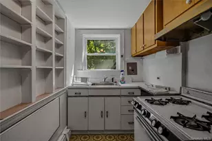 1 Brookfield Pl, Pleasantville, NY 10570 - Photo 14