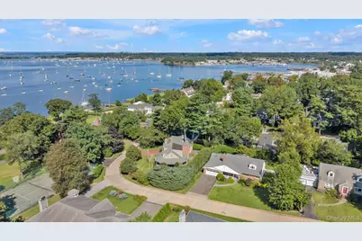 3 South Court, Port Washington, NY 11050 - Photo 2