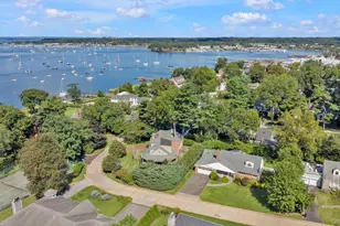 3 South Ct, Port Washington, NY 11050 - Photo 2