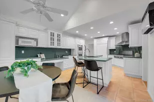 3 South Ct, Port Washington, NY 11050 - Photo 12