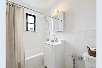 4410 Macnish Street #1G, Elmhurst, NY 11373 - Photo 4