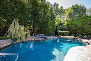 10 Magenta Ln, East Northport, NY 11731 - Photo 26