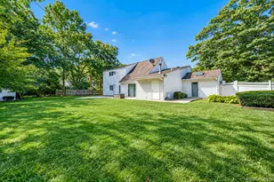 17 Fenwick Ave, Farmingville, NY 11738 - Photo 36