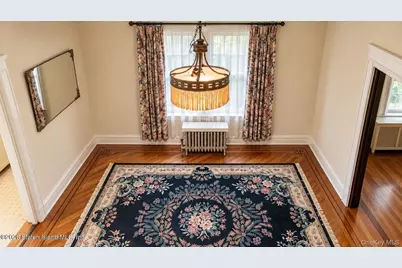 79-52 77th, Glendale, NY 11385 - Photo 6