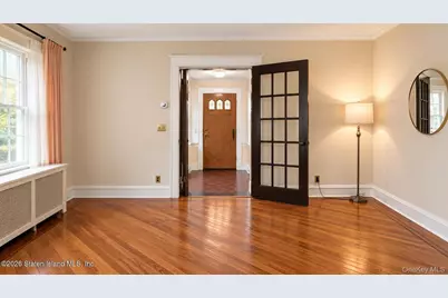 79-52 77th, Glendale, NY 11385 - Photo 4